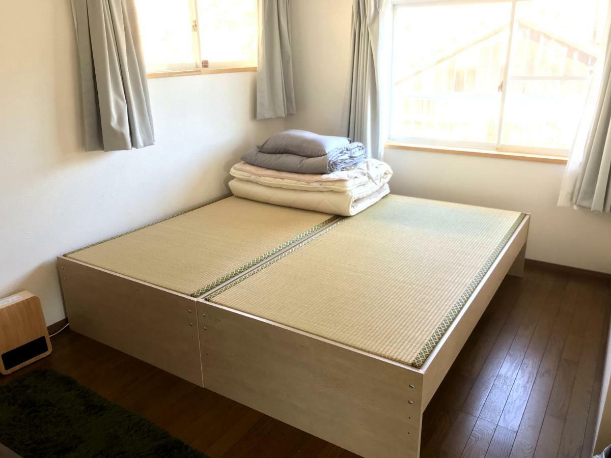 Tsushima White House Bed & Breakfast Exterior photo